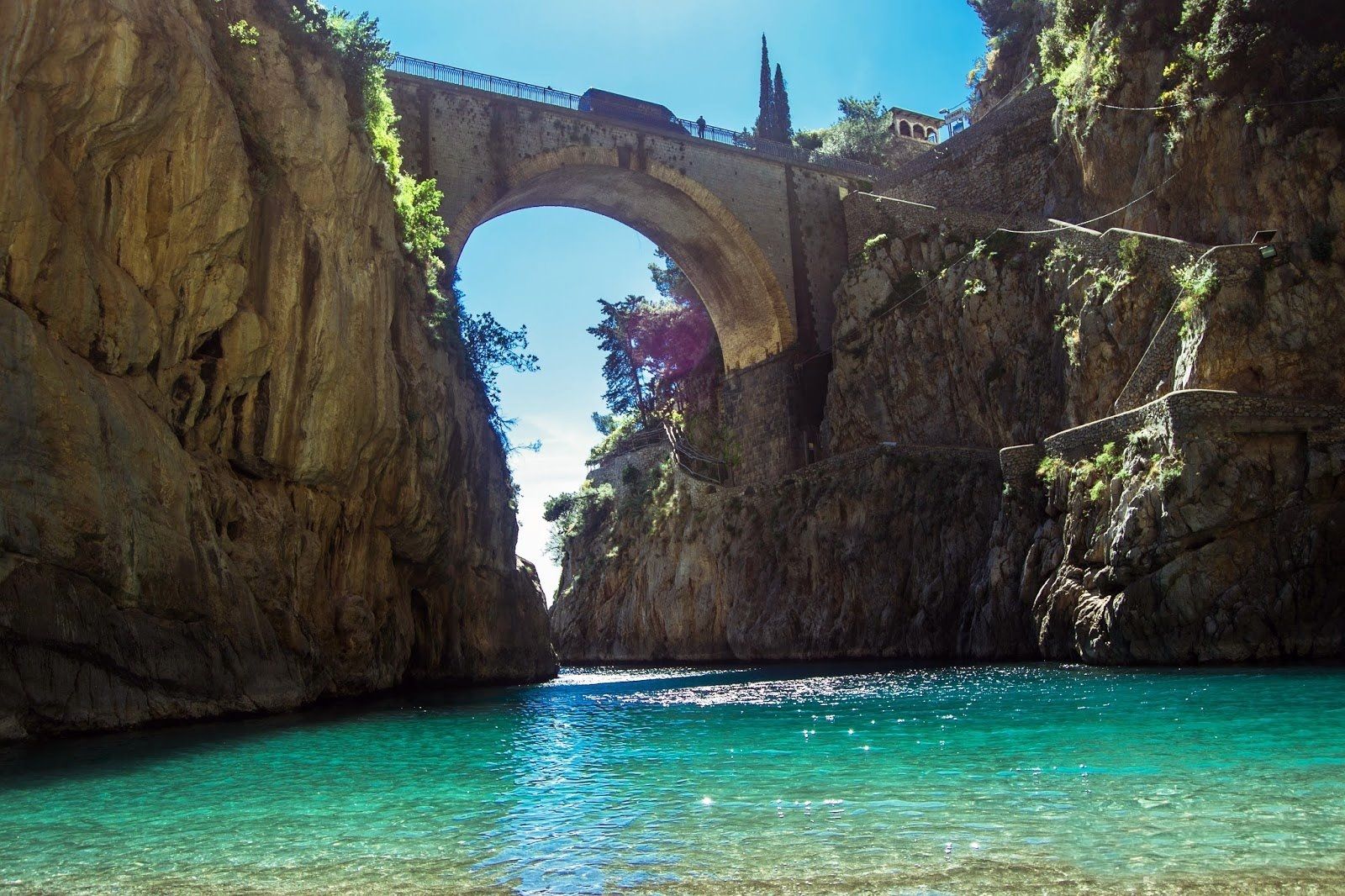 Amalfi | LAT.40