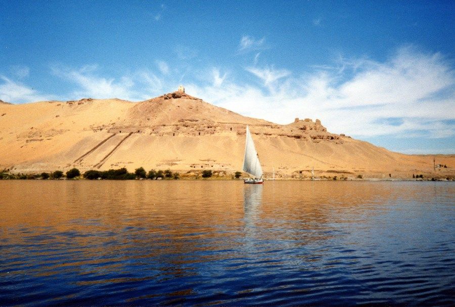 Aswan | LAT.40