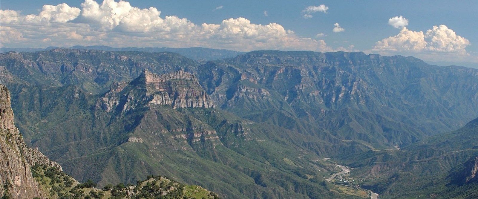 Barranca del Cobre | LAT.40