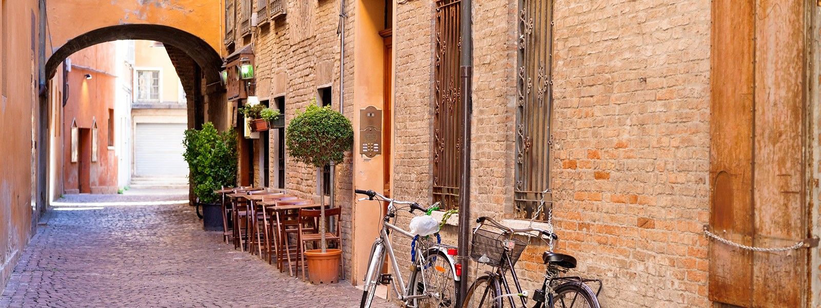 Ferrara | LAT.40
