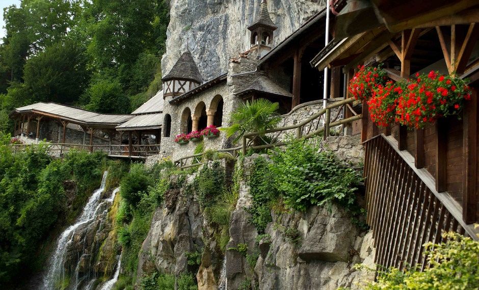 Interlaken | LAT.40