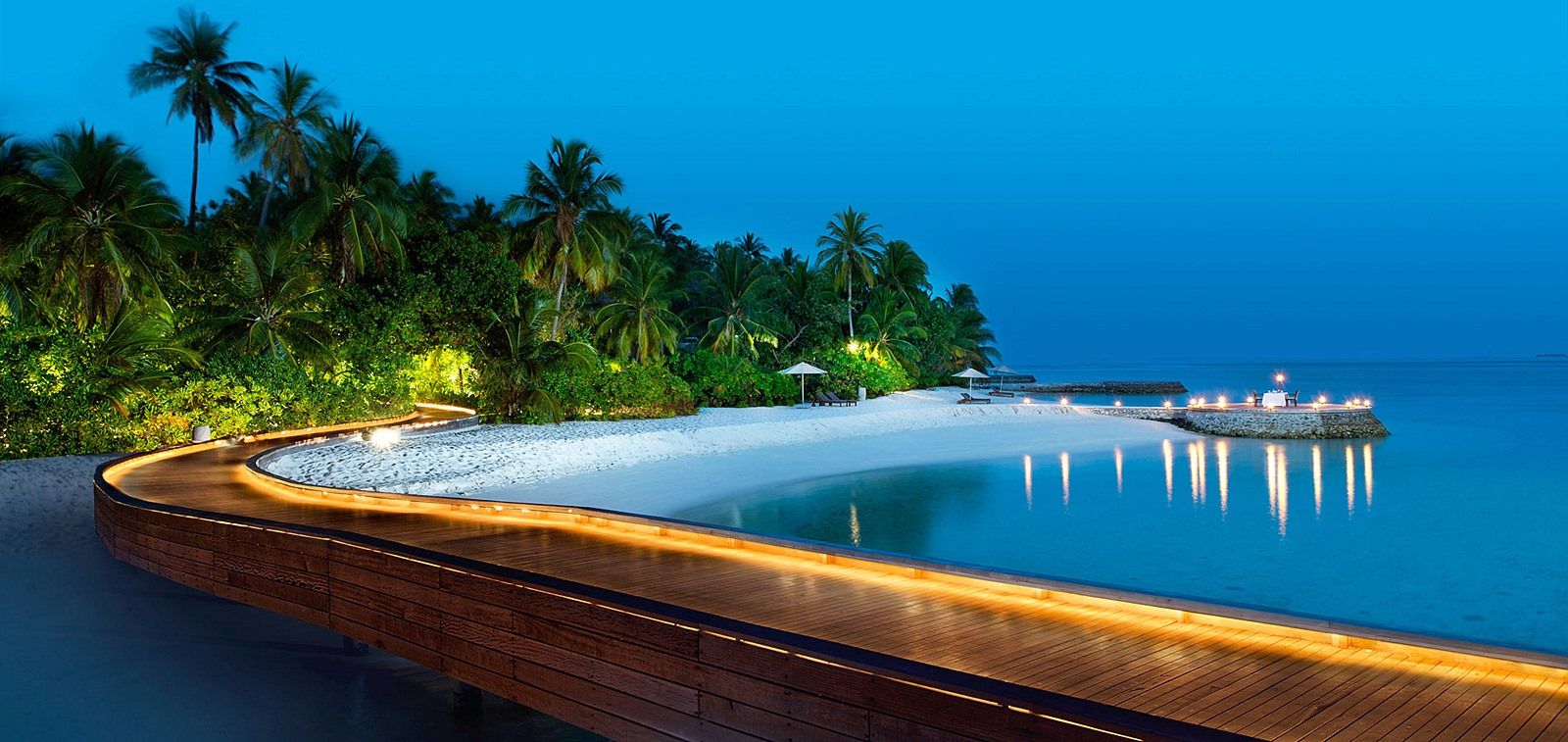 Constance Moofushi en South Ari Atoll