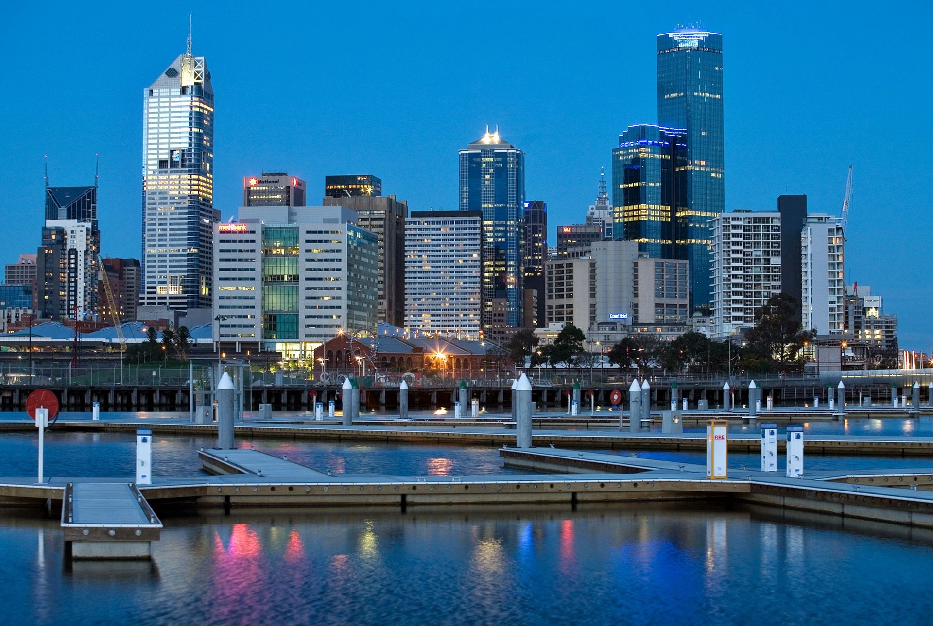 Melbourne | LAT.40