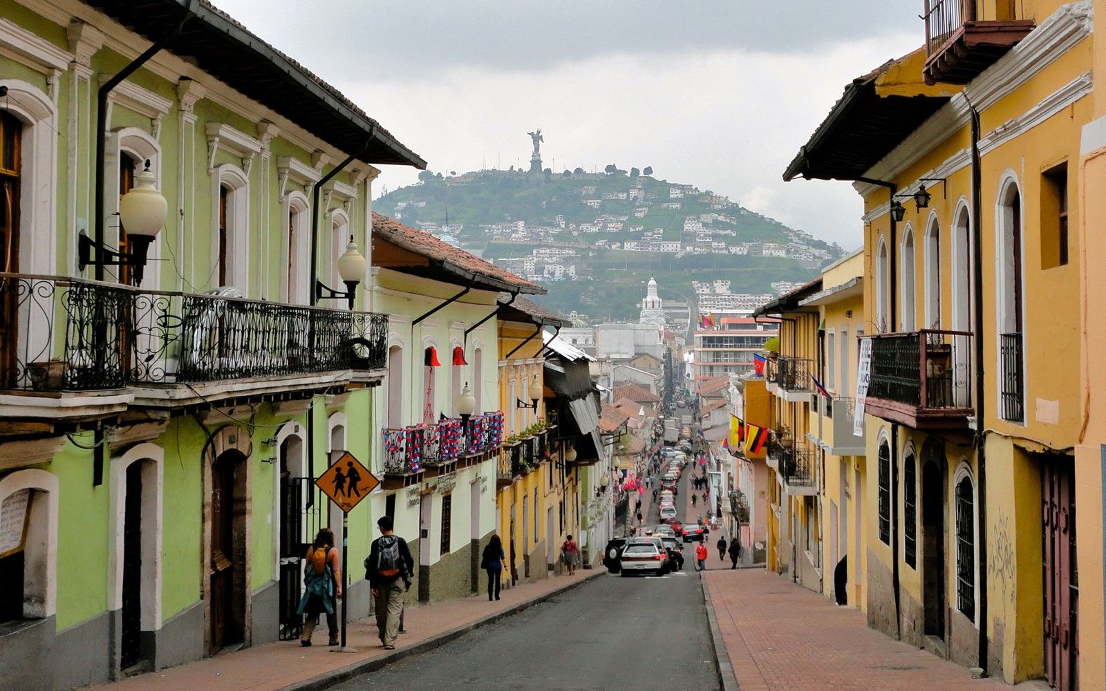Quito | LAT.40