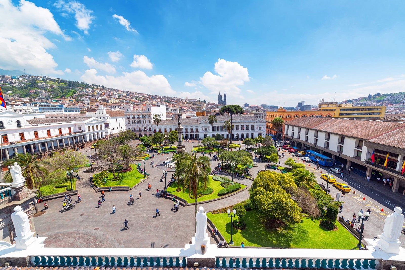 Quito | LAT.40