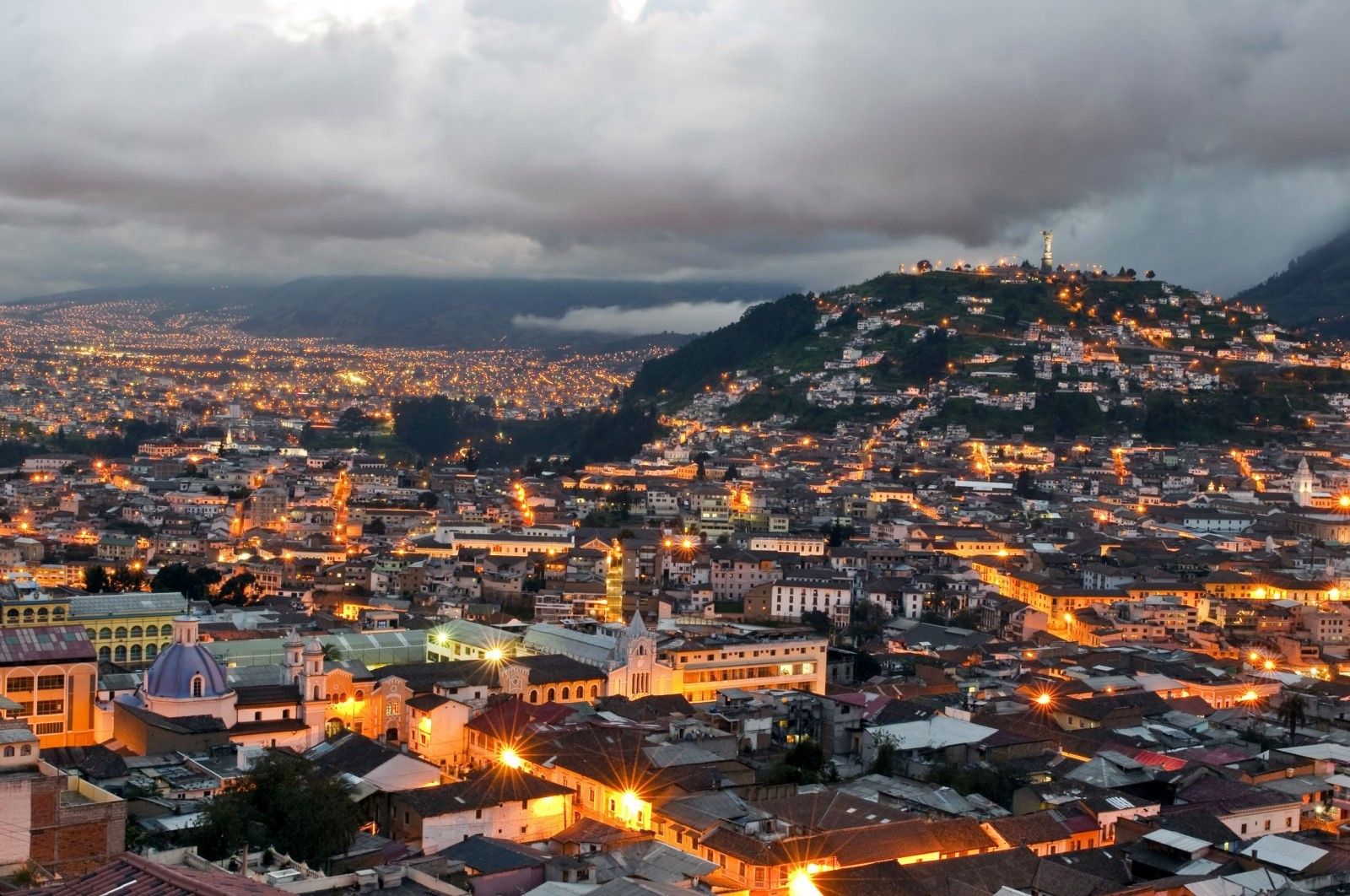 Quito | LAT.40