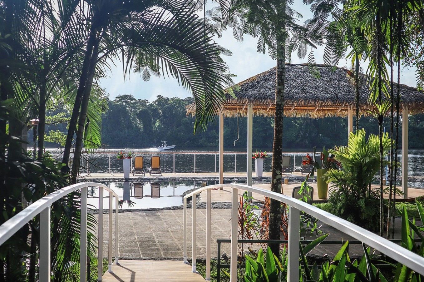 Tortuga Lodge and Gardens by Böëna en Tortuguero