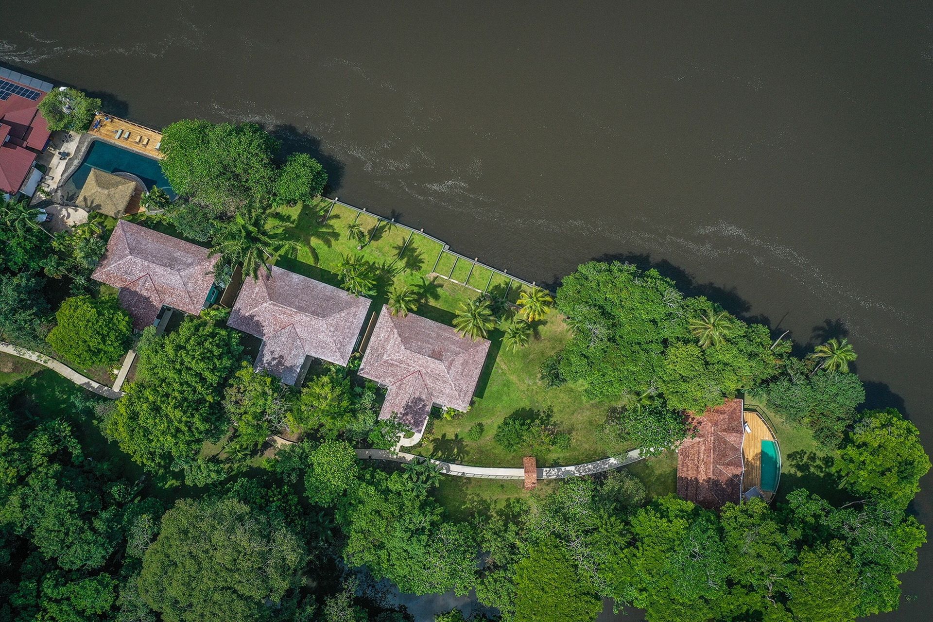 Tortuga Lodge and Gardens by Böëna en Tortuguero