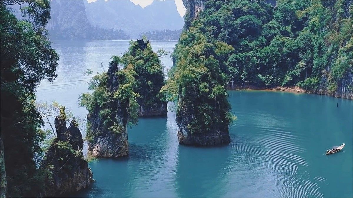 Cheow Lan Lake | LAT.40