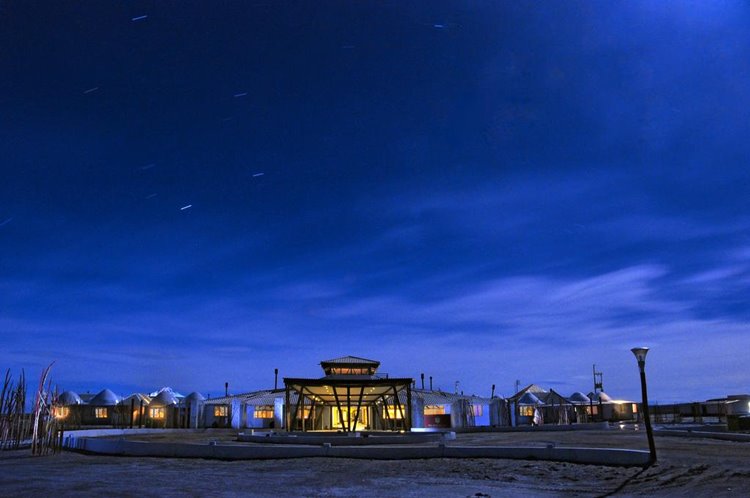 Salar de Uyuni diseñado por LAT.40