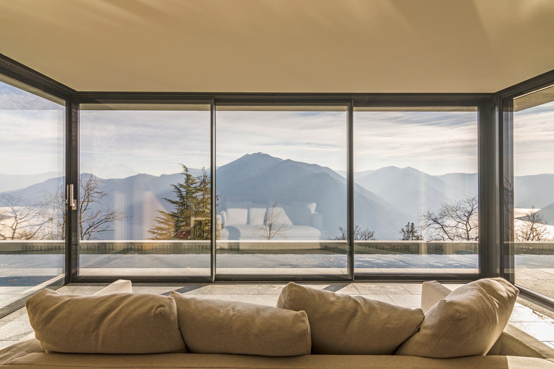 Art Nouveau Luxury Villa en Como