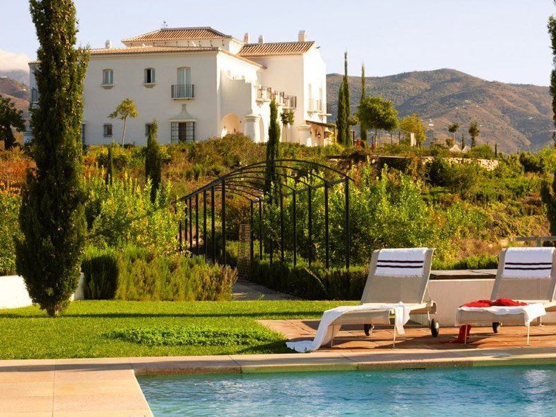 B Bou Hotel Cortijo Bravo en su destino