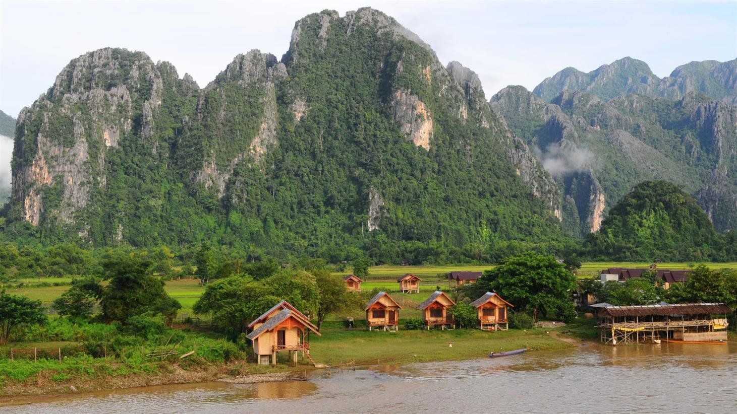 Vang Vieng | LAT.40