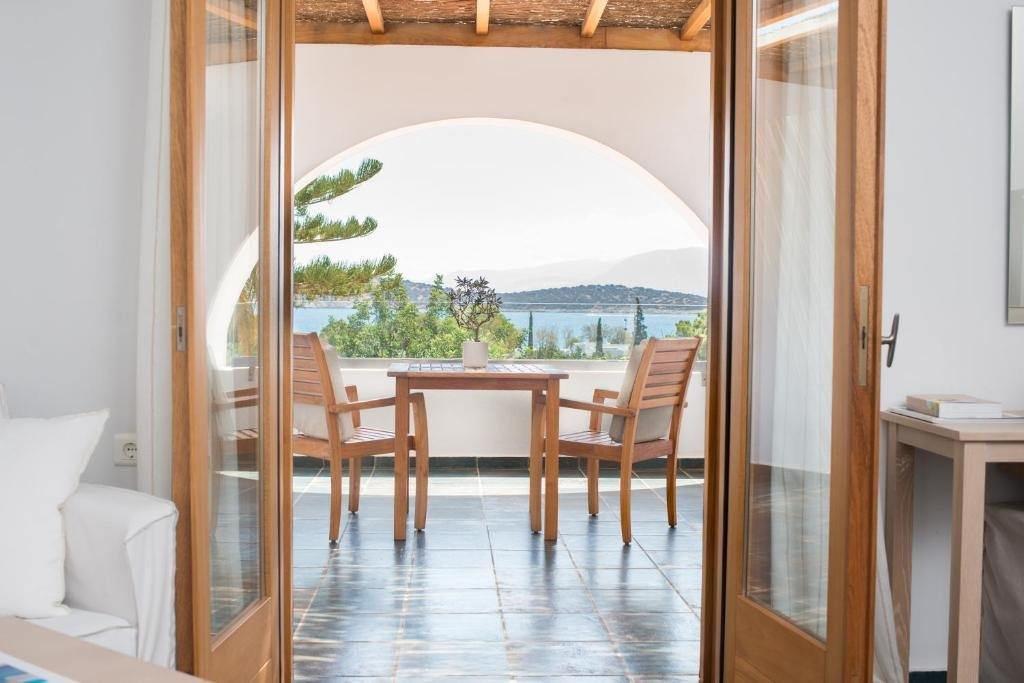 Minos Beach Art Hotel en Creta 