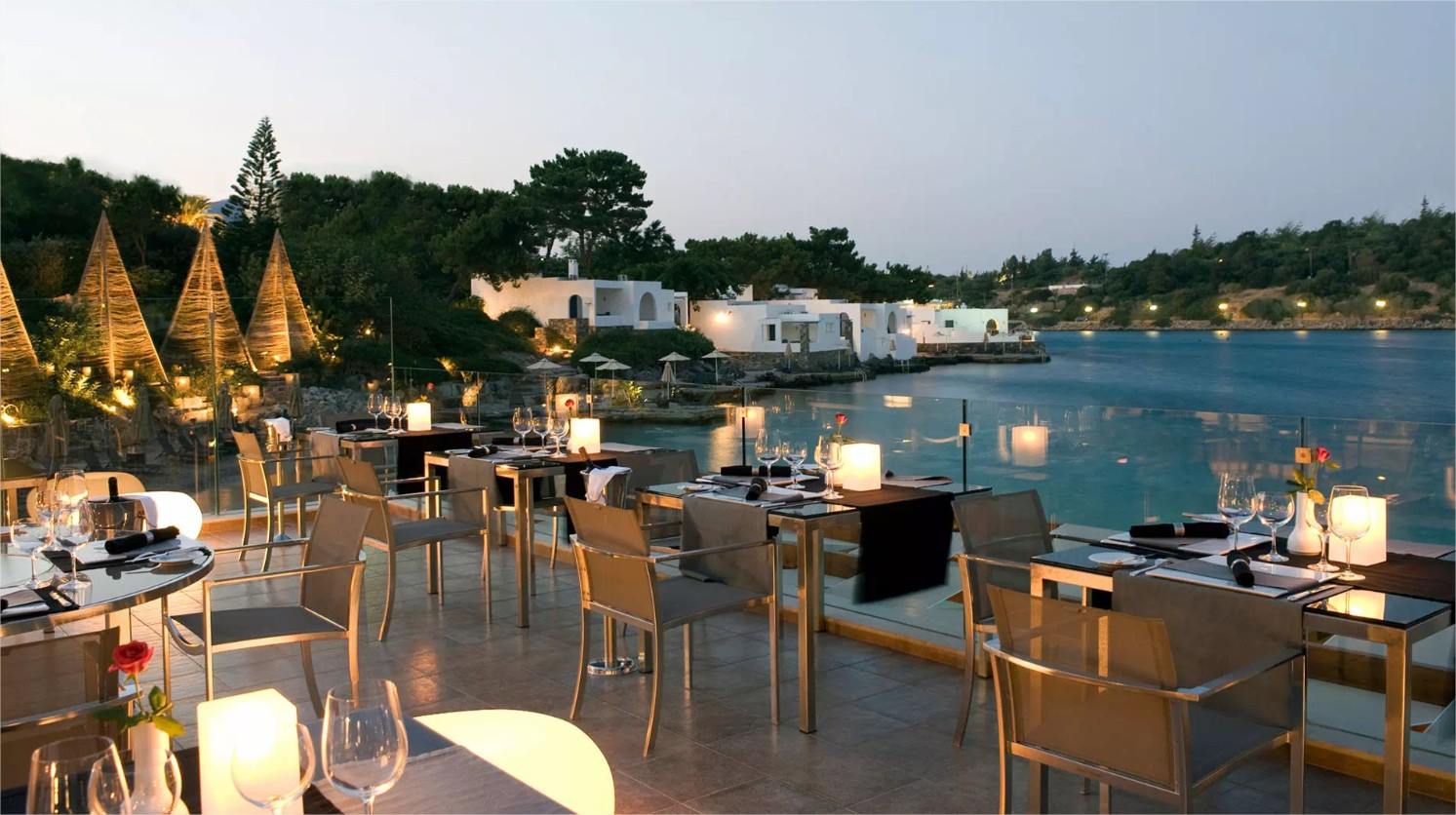 Minos Beach Art Hotel en Creta 