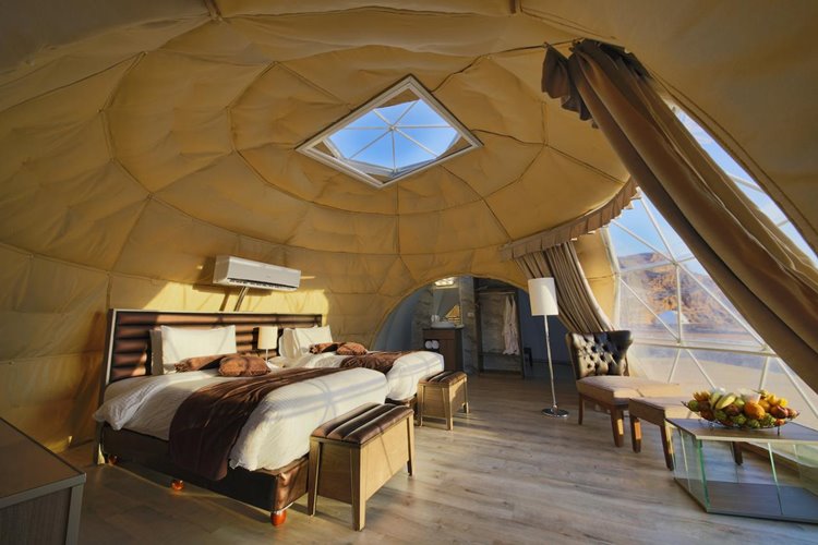 Wadi Rum UFO Luxotel en su destino