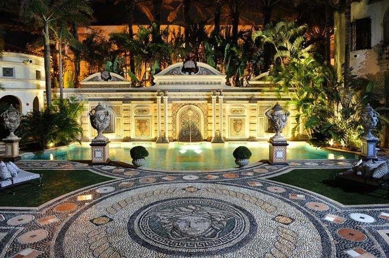 The Villa Casa Casuarina en Miami