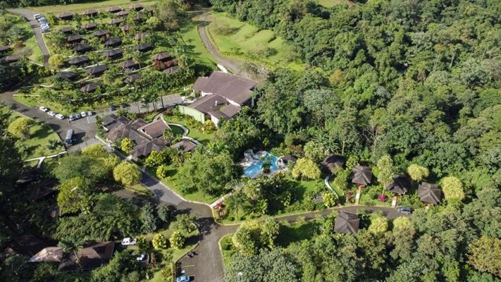 Hotel Lomas del Volcán en su destino
