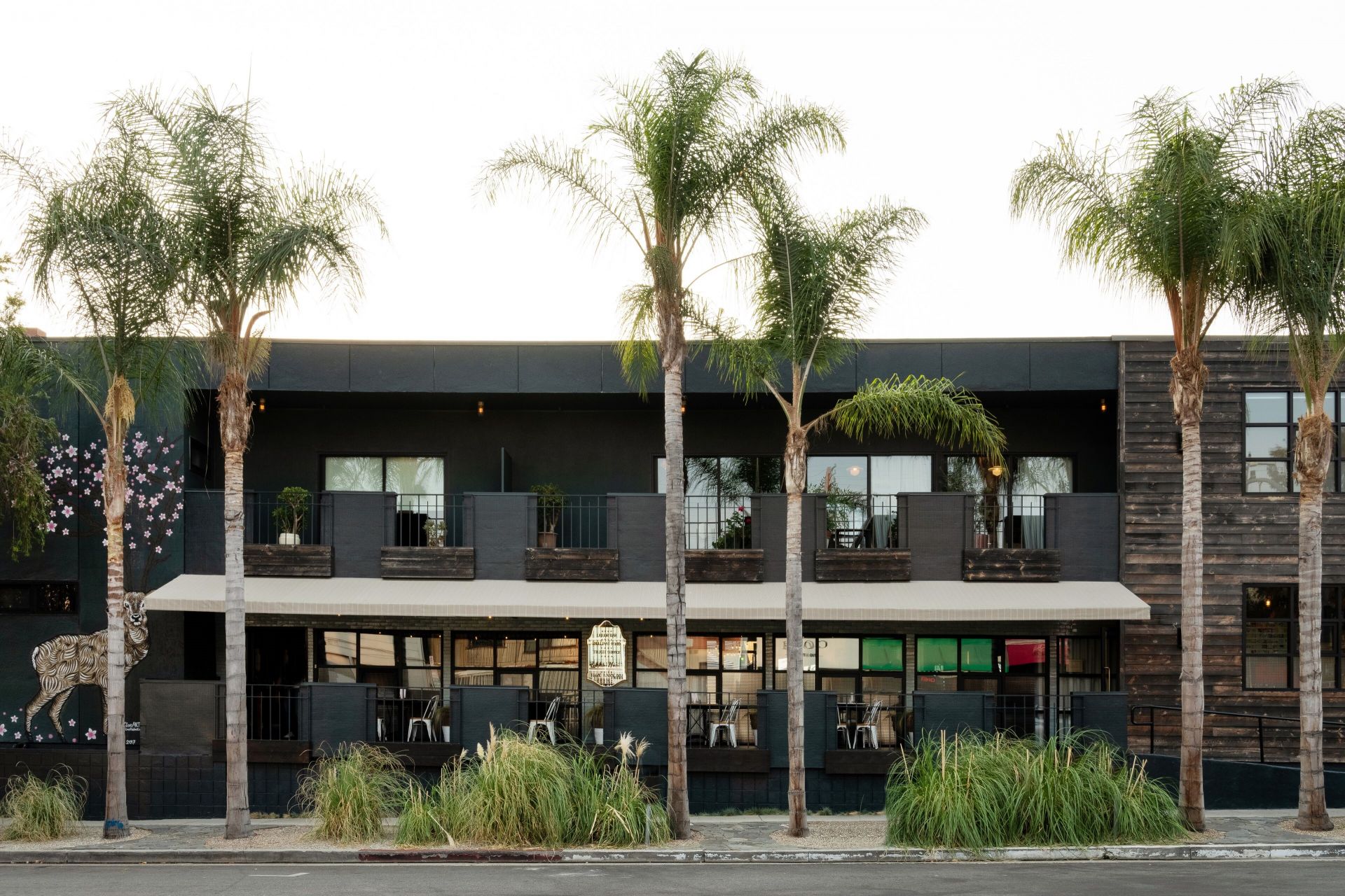Palihotel Melrose Avenue en su destino