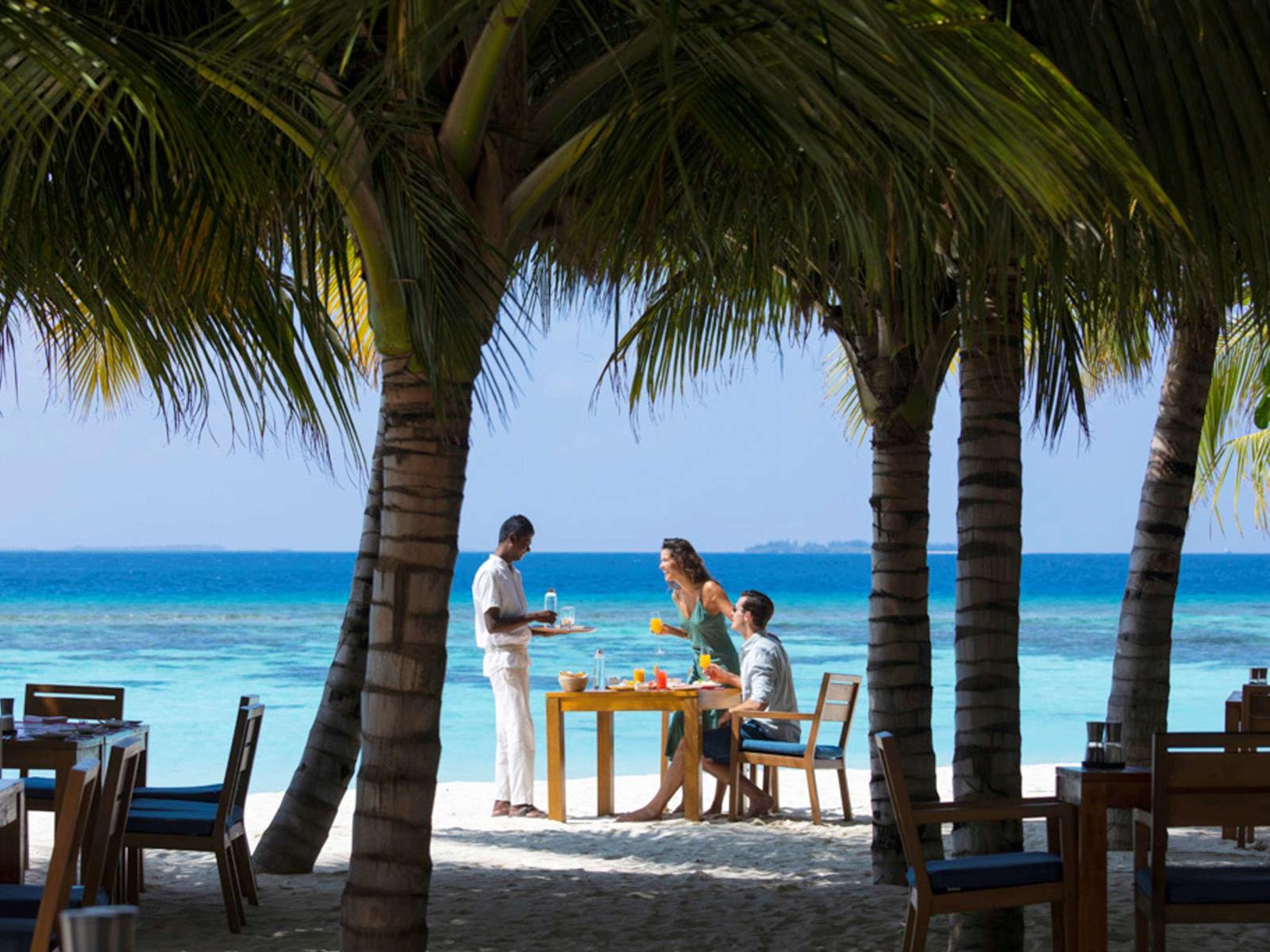 Mövenpick Resort Kuredhivaru Maldives en Noonu Atoll