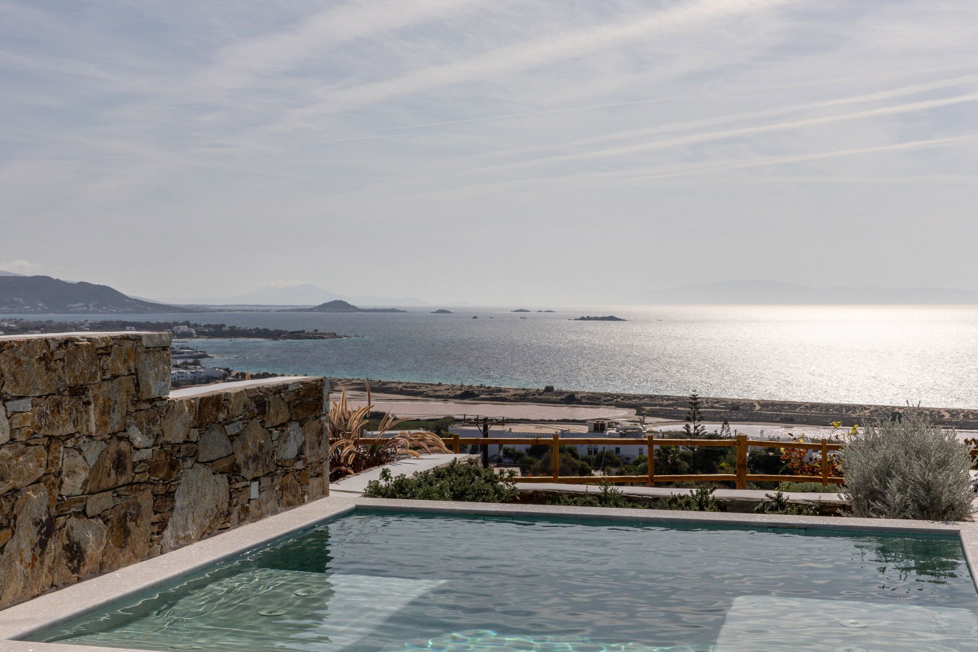 Mythology Naxos Villas & Suites en su destino