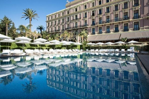  Hotel Royal Riviera en France