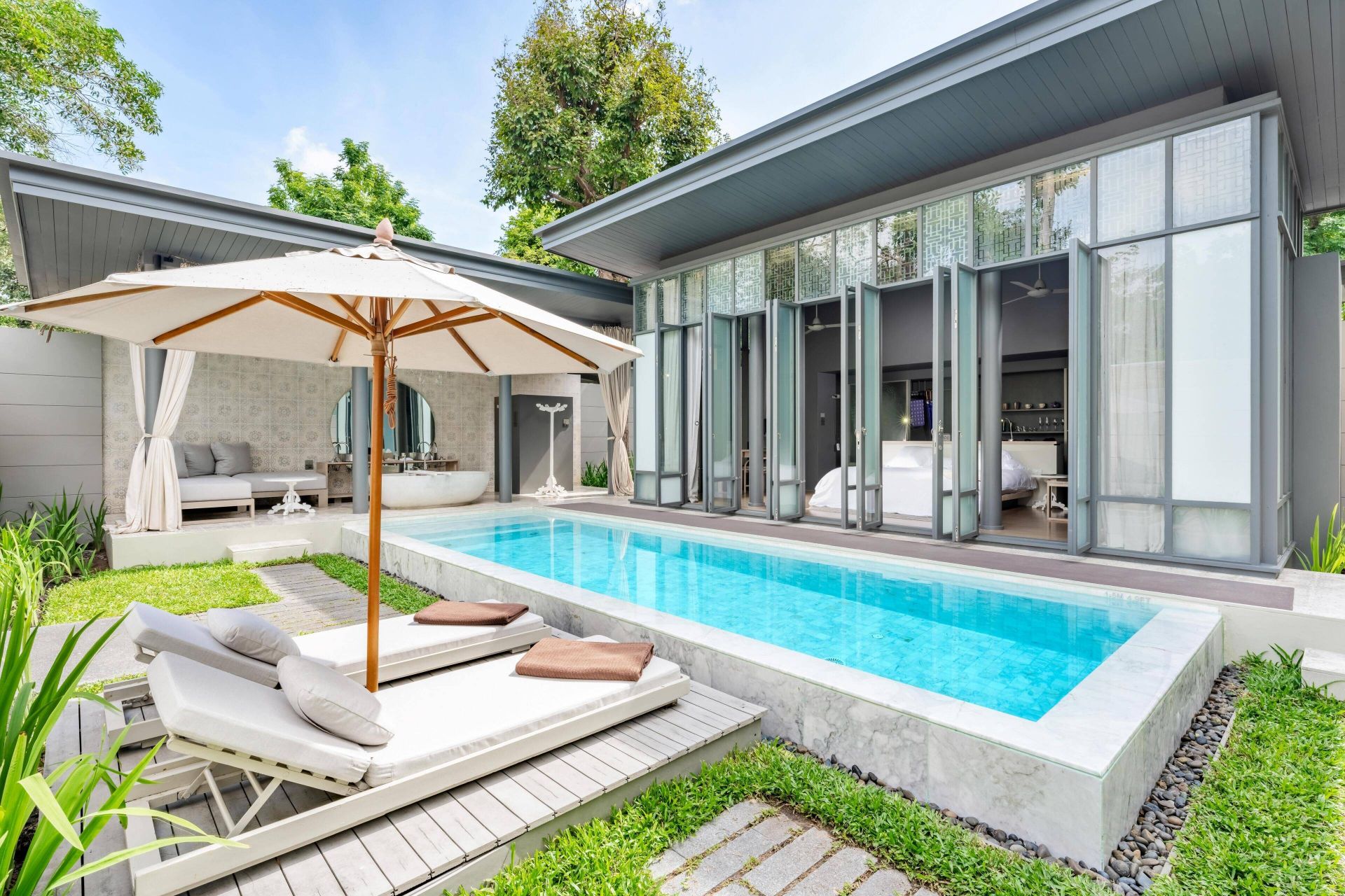 SALA Phuket Mai Khao Beach Resort en Phuket