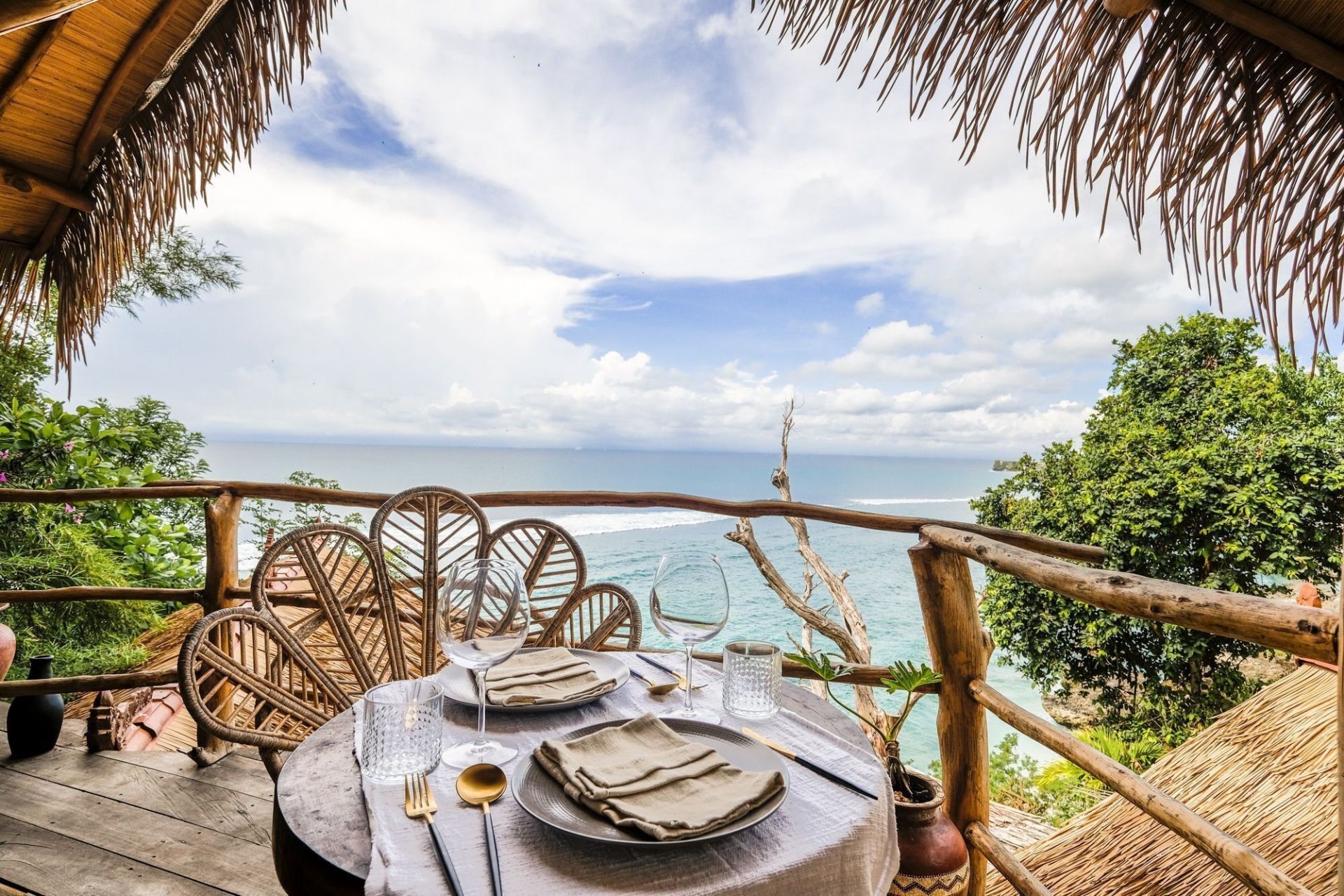 The Korowai en Bali - Uluwatu