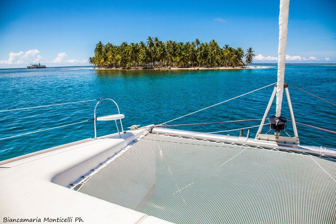Valpar Nautitech 44  en San Blas Islands