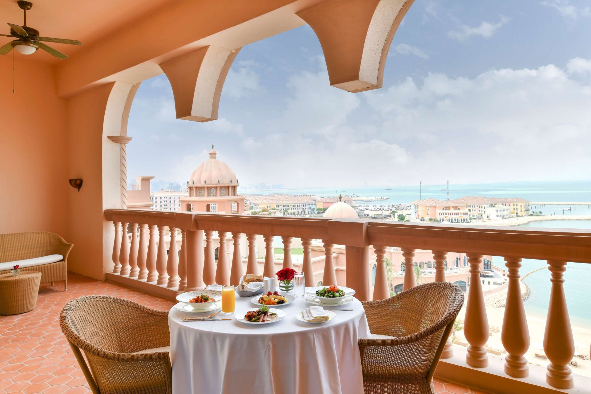 The St. Regis Marsa Arabia Island, The Pearl Qatar en Doha