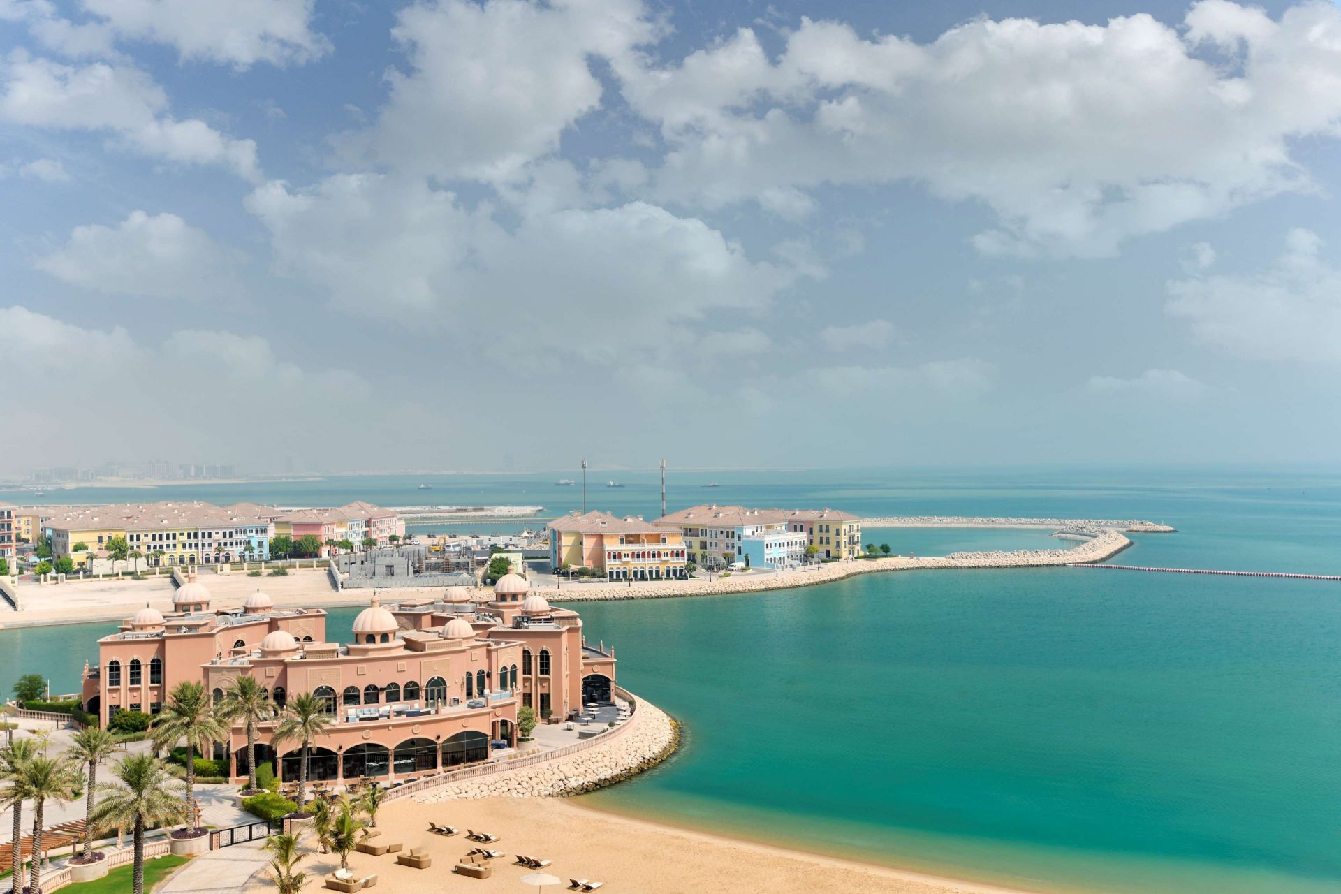 The St. Regis Marsa Arabia Island, The Pearl Qatar en Doha
