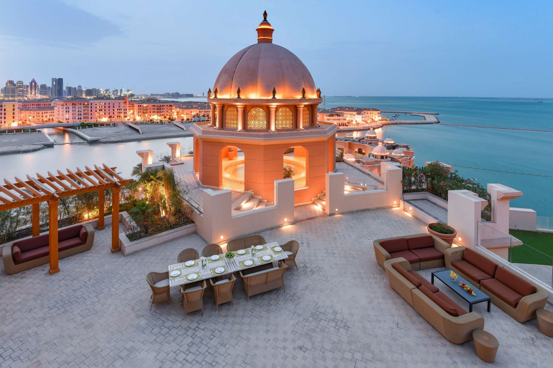 The St. Regis Marsa Arabia Island, The Pearl Qatar en Doha