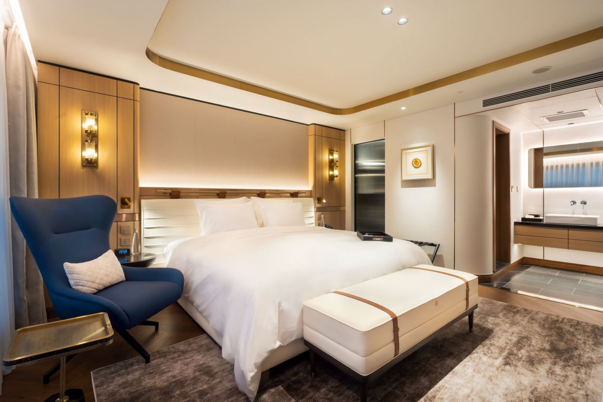 Essence Grand (La Siesta Superyacht) en Halong