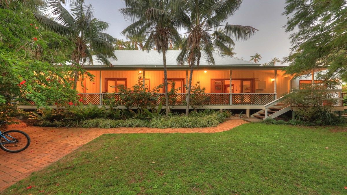 Beachcomber Lodge | LAT.40
