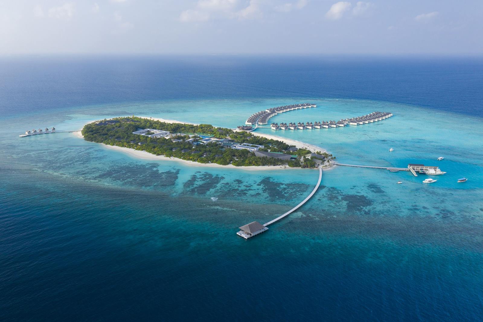 Mövenpick Resort Kuredhivaru Maldives en Noonu Atoll