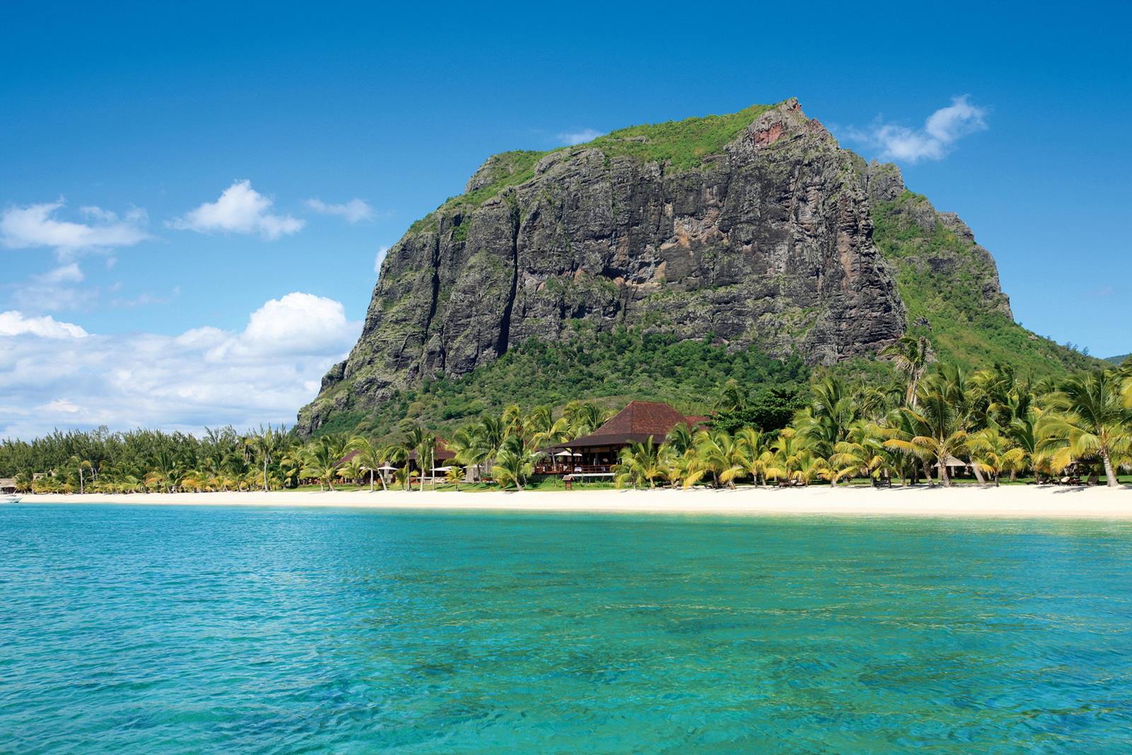 Exclusivas Navidades en Isla Reunion y Mauricio diseñado por LAT.40