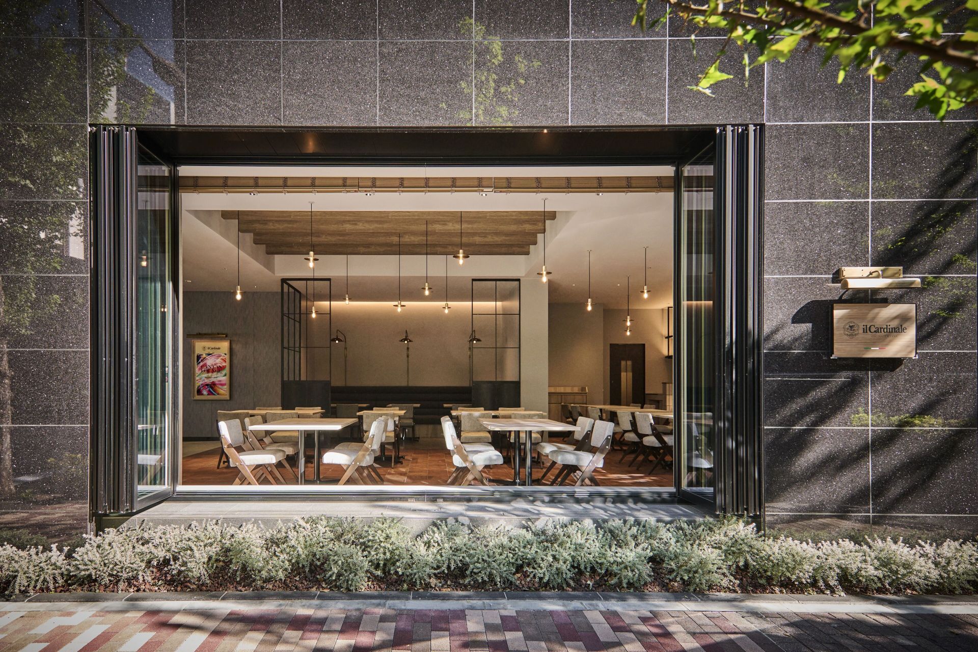 The Royal Park Canvas Ginza Corridor en Tokio