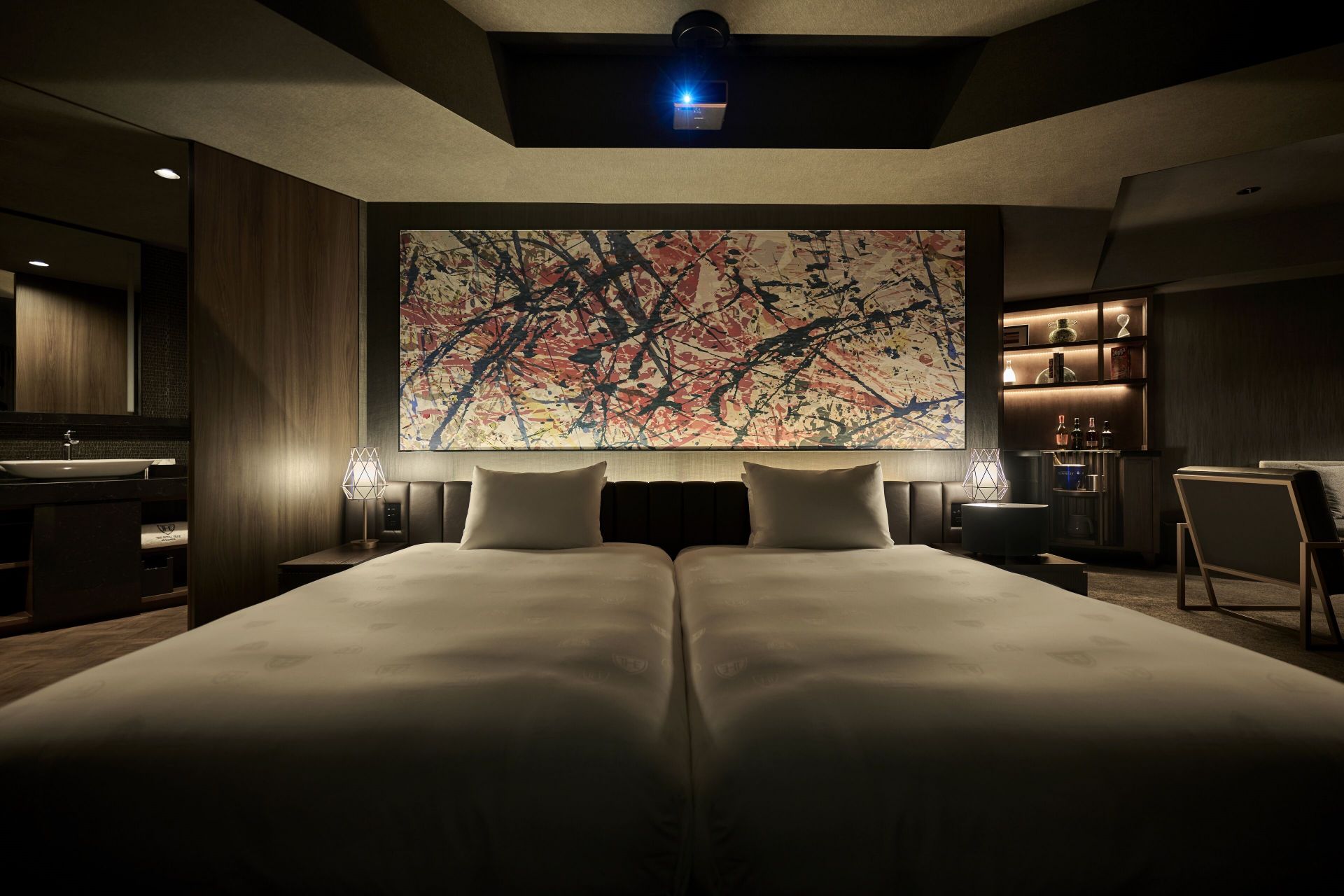 The Royal Park Canvas Ginza Corridor en Tokio