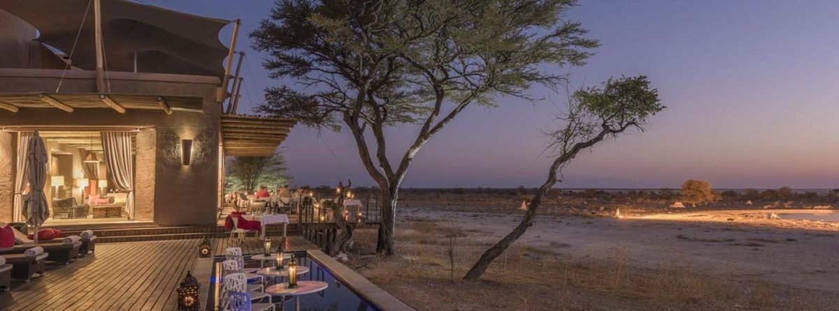 Onguma the Fort en Etosha Parque Nacional 