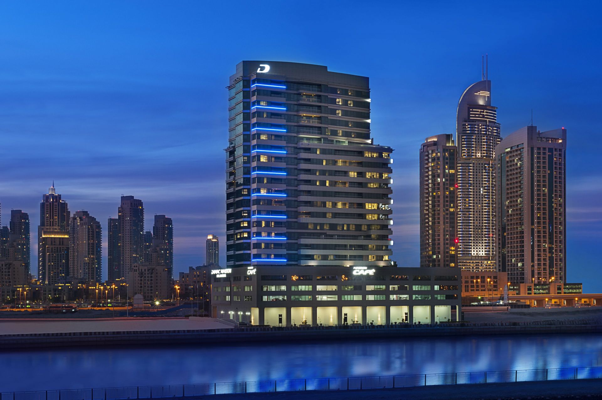 DAMAC Maison Canal Views en su destino