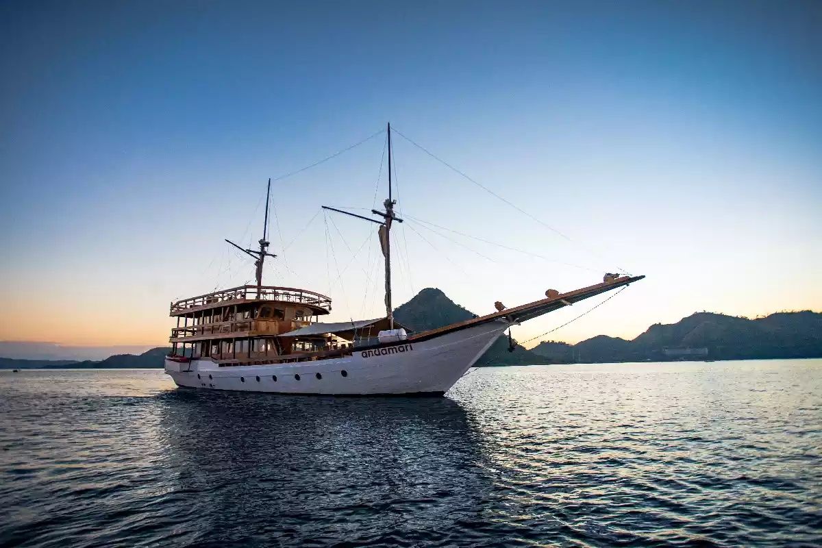 Private Charter Adishree en Komodo