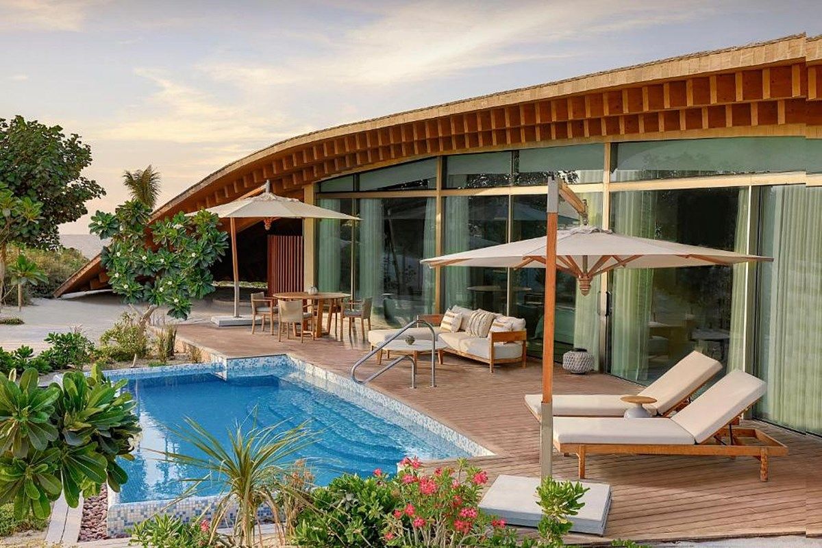 The St Regis Red Resort en mar rojo