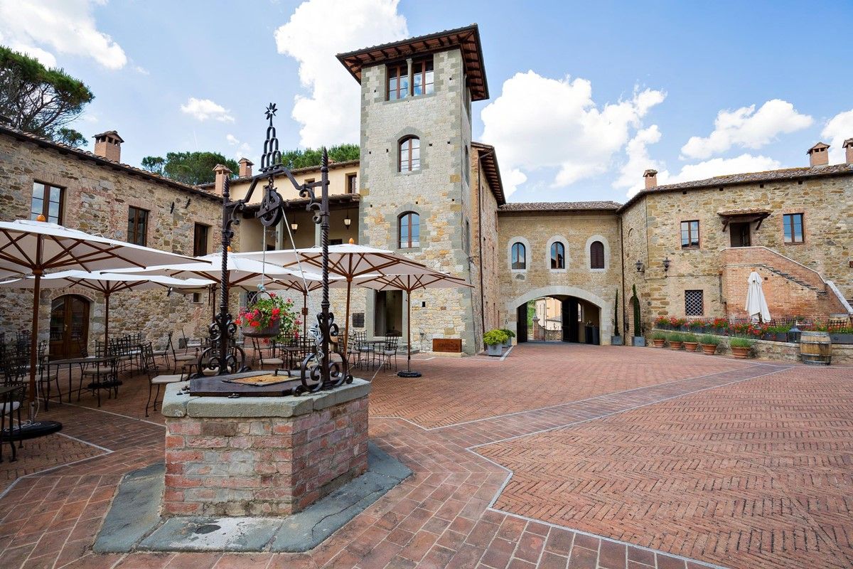 Castel Monastero en Toscana