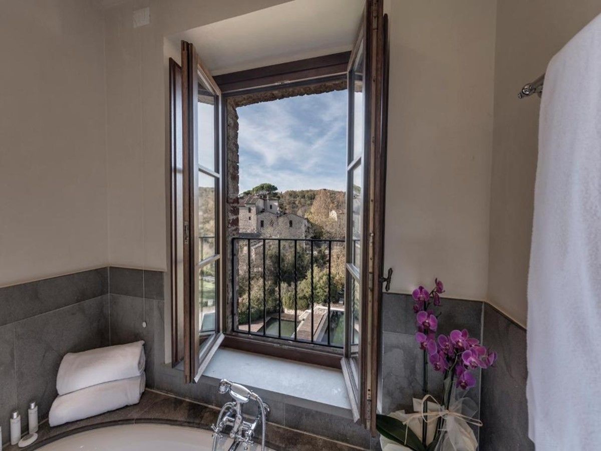 Castel Monastero en Toscana