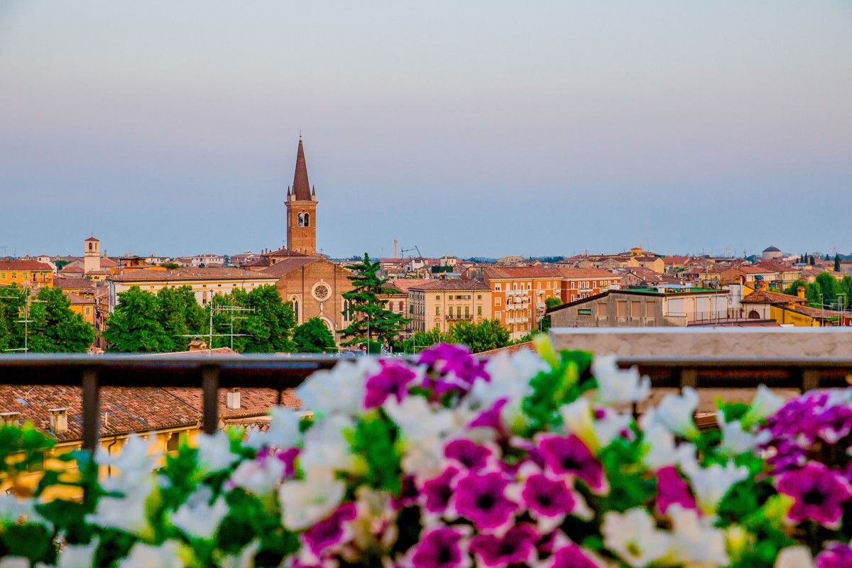 Due Torri Hotel | LAT.40