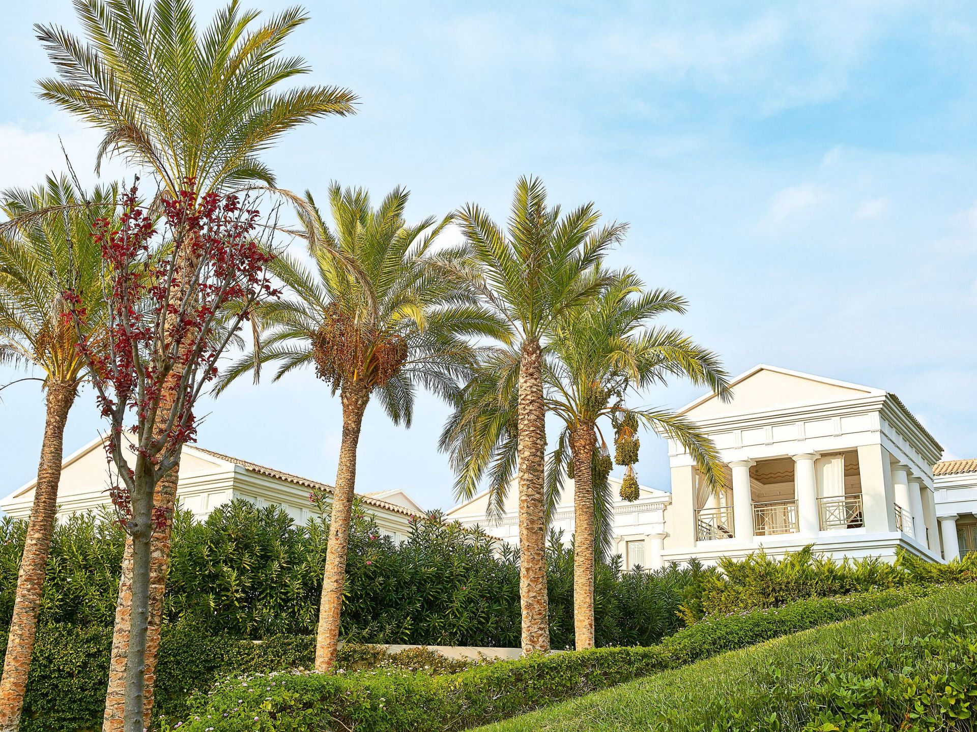 Mandola Rosa, A Grecotel Resort to Live at Riviera Olympia en Greece