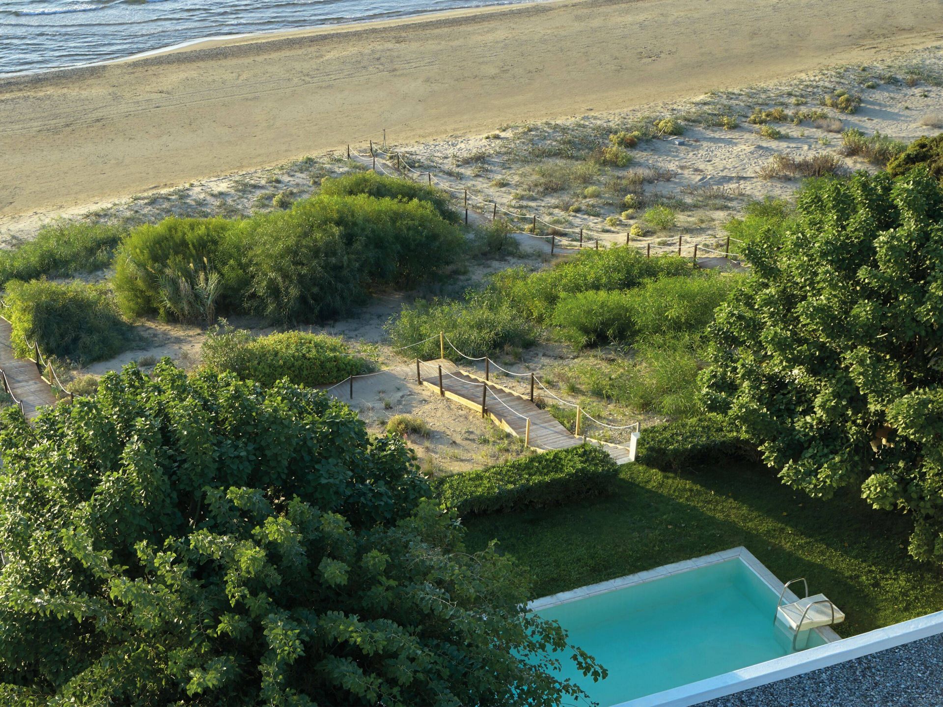 Mandola Rosa, A Grecotel Resort to Live at Riviera Olympia en Greece