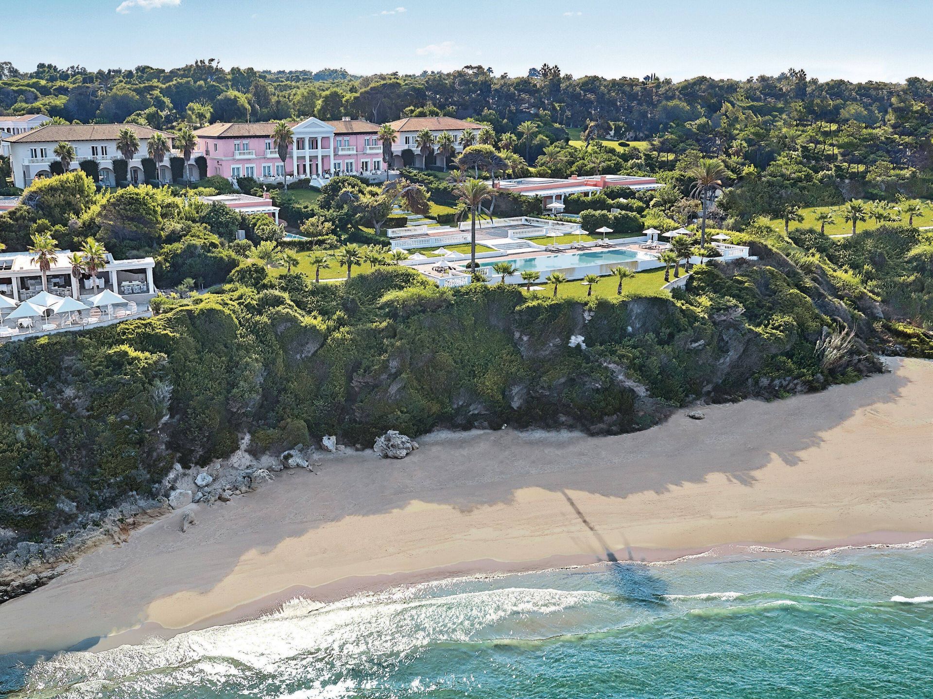 Mandola Rosa, A Grecotel Resort to Live at Riviera Olympia en Greece