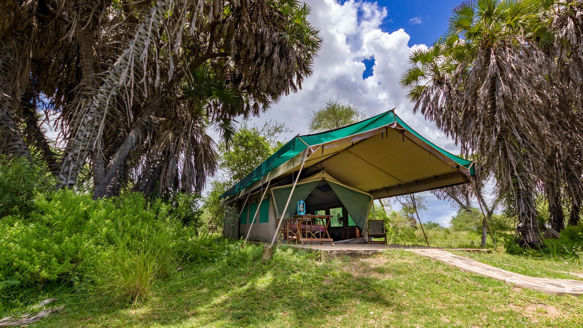 Lake Manze Camp en su destino