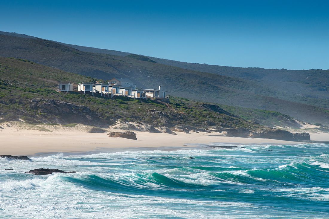 1100x733 0009 01 lekkerwater beach lodge